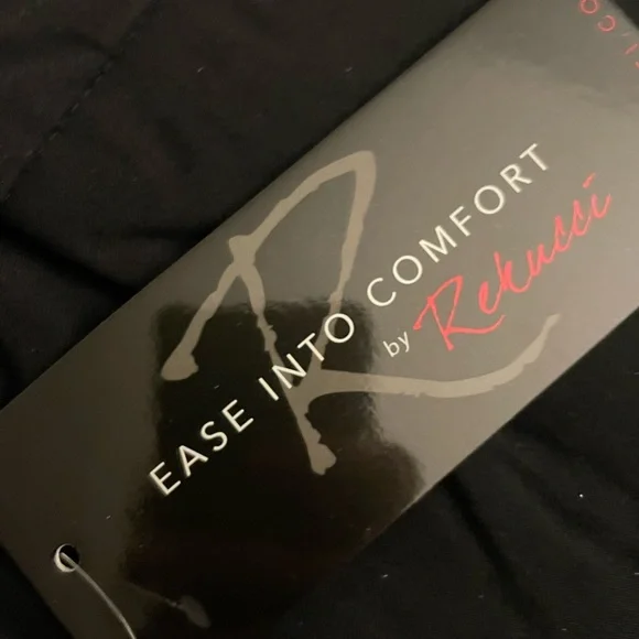 Plus Size Rekucci Black Capris - Picture 2 of 5